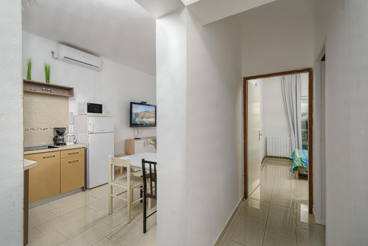 Studio Holiday Adriatic Pag Town Exterior foto